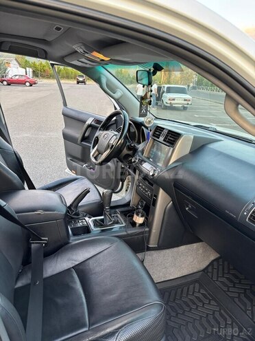 Toyota Land Cruiser Prado 2012, 141,000 km - 2.7 л - Şəki