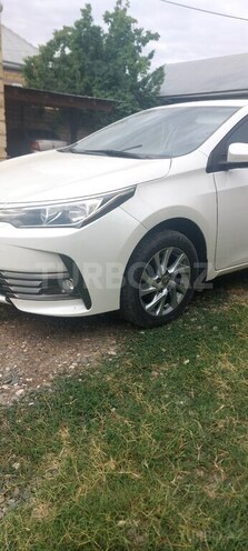 Toyota Corolla 2017, 820,000 km - 1.5 l - Ağcabədi