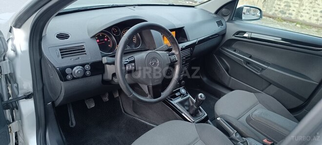 Opel Astra 2008, 297,000 km - 1.3 l - Balakən