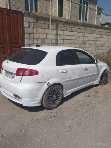 Chevrolet Lacetti 2008, 339,000 km - 1.6 l - Quba