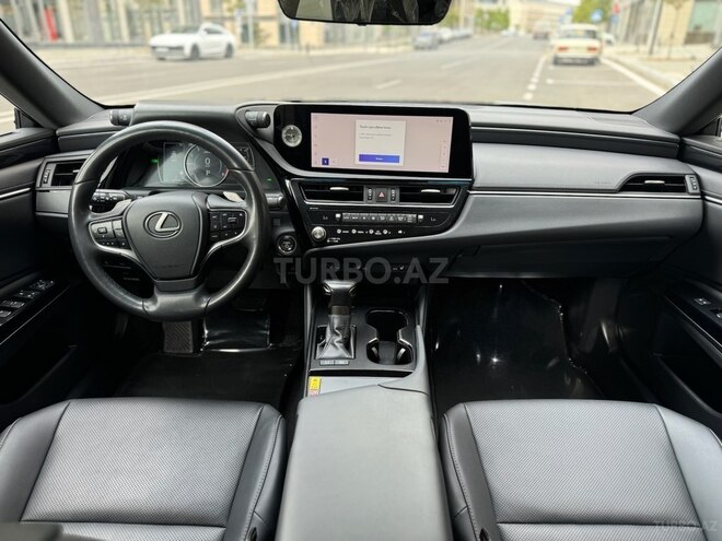 Lexus ES 300h 2023, 42,916 km - 2.5 l - Bakı