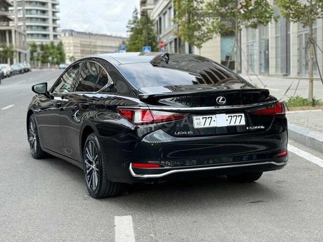 Lexus ES 300h 2023, 42,916 km - 2.5 l - Bakı