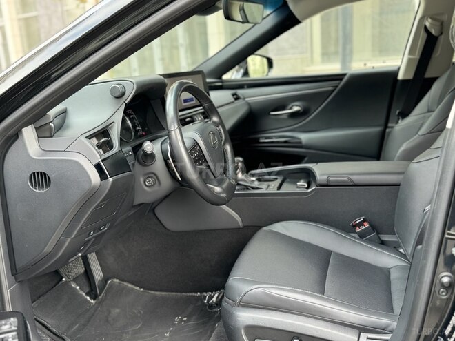 Lexus ES 300h 2023, 42,916 km - 2.5 l - Bakı