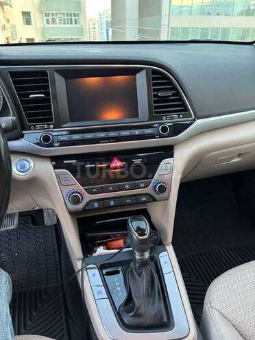 Hyundai Elantra 2018, 117,000 km - 2.0 л - Bakı