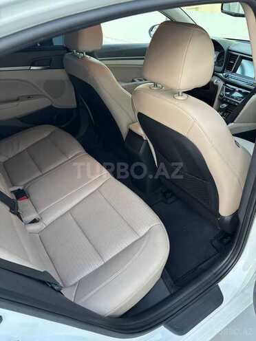 Hyundai Elantra 2018, 117,000 km - 2.0 л - Bakı