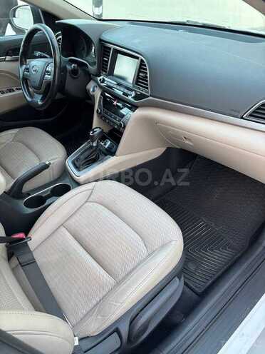 Hyundai Elantra 2018, 117,000 km - 2.0 л - Bakı