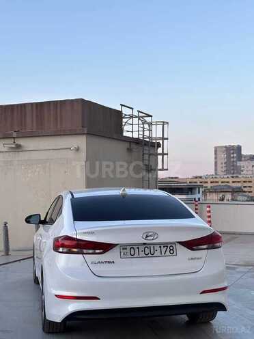 Hyundai Elantra 2018, 117,000 km - 2.0 л - Bakı