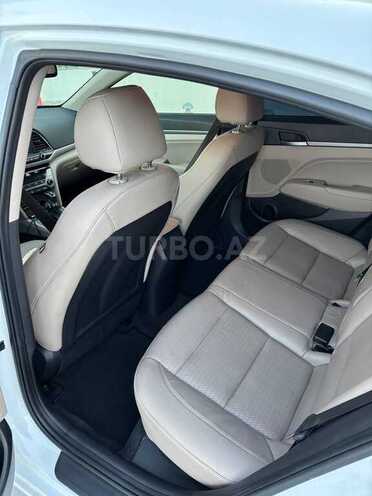 Hyundai Elantra 2018, 117,000 km - 2.0 л - Bakı