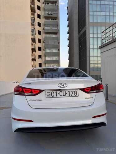 Hyundai Elantra 2018, 117,000 km - 2.0 л - Bakı