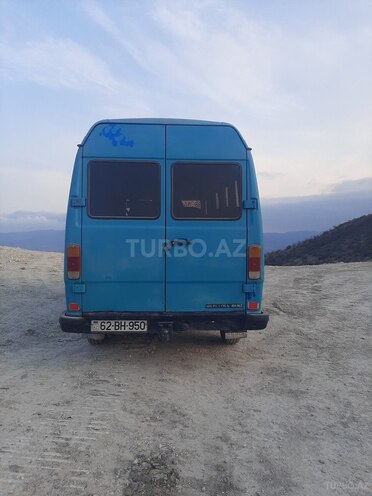 Mercedes 208 D 1993, 365,800 km - 2.5 l - Qazax