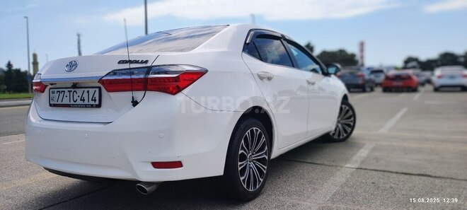 Toyota Corolla-5
