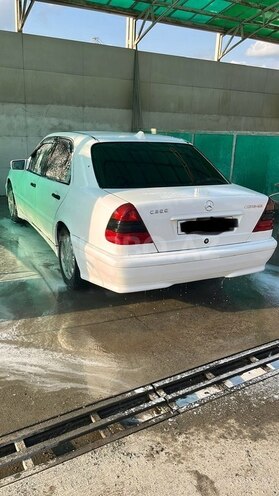 Mercedes C 200 1998, 334,000 km - 2.0 л - Zərdab