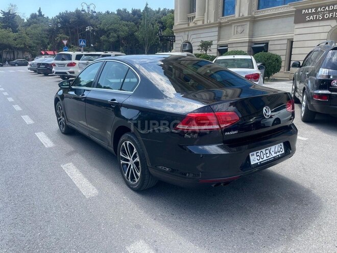 Volkswagen Passat 2017, 180,000 km - 2.0 л - Bakı
