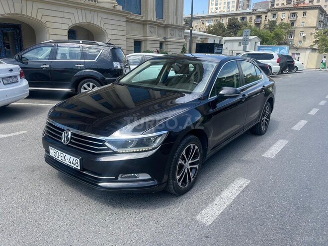 Volkswagen Passat 2017, 180,000 km - 2.0 л - Bakı