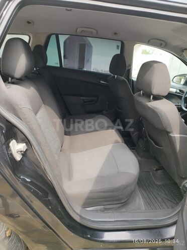 Opel Astra 2007, 256,000 km - 1.3 l - Salyan