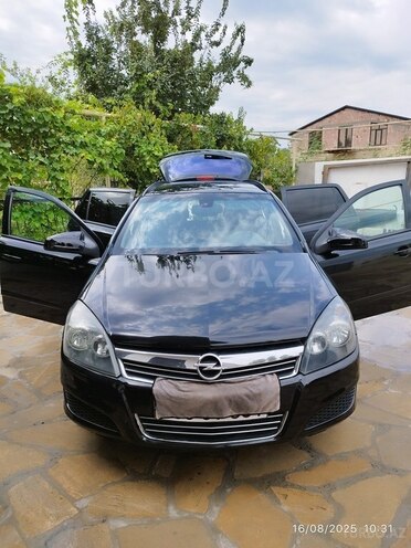 Opel Astra 2007, 256,000 km - 1.3 l - Salyan