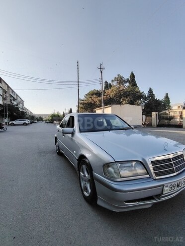 Mercedes C 220 2000, 328,000 km - 2.2 л - Gəncə