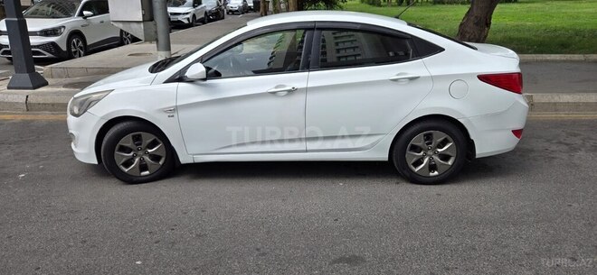 Hyundai Accent 2014, 314,000 km - 1.6 л - Bakı
