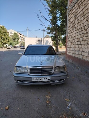 Mercedes C 220 2000, 328,000 km - 2.2 л - Gəncə
