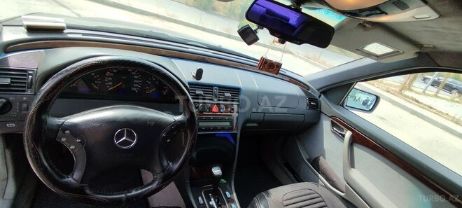 Mercedes  1995, 382,160 km - 2.0 l - Bakı