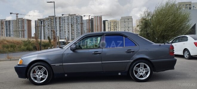 Mercedes  1995, 382,160 km - 2.0 l - Bakı