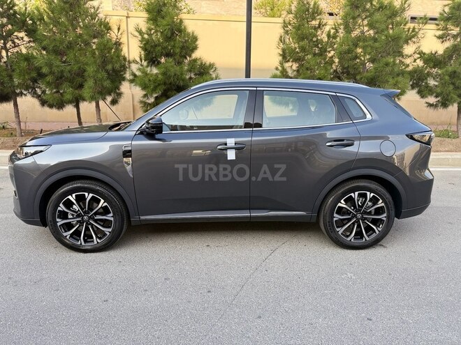 Changan CS 55 Plus 2025, 0 km - 1.5 л - Bakı