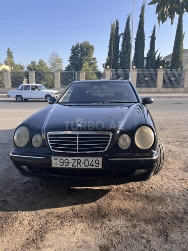Mercedes E 240 2001, 360,000 km - 2.6 l - Bərdə