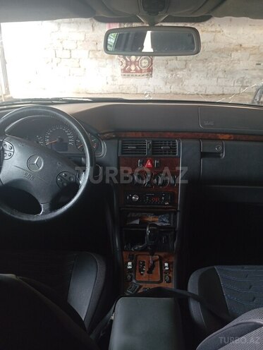 Mercedes E 220 2002, 480,238 km - 2.2 l - Hacıqabul