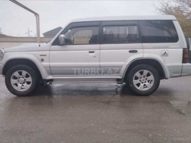 Mitsubishi Pajero 1993, 250,000 km - 2.8 л - Bakı