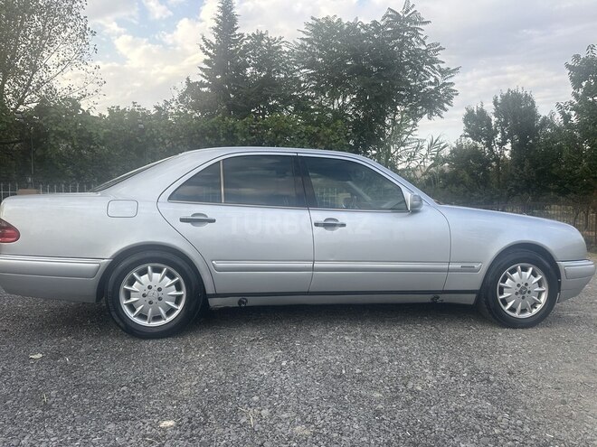 Mercedes E 240 1999, 500,000 km - 2.4 l - Göyçay