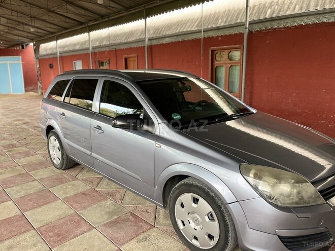 Opel Astra 2005, 300,000 km - 1.6 l - Bakı