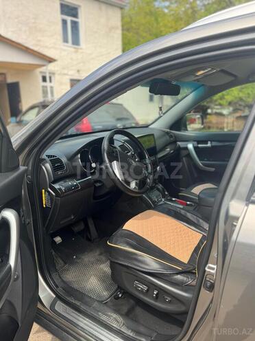Kia Sorento 2011, 235,000 km - 2.0 l - Lerik