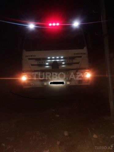 HOWO Sinotruk 2012, 350,000 km - 9.7 l - Ağdam