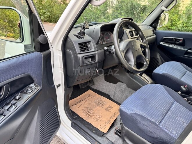 Mitsubishi Pajero io 2000, 248,000 km - 1.8 l - Bakı