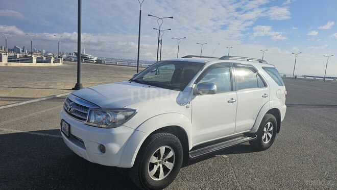 Toyota Fortuner 2011, 175,617 km - 2.7 l - Bakı