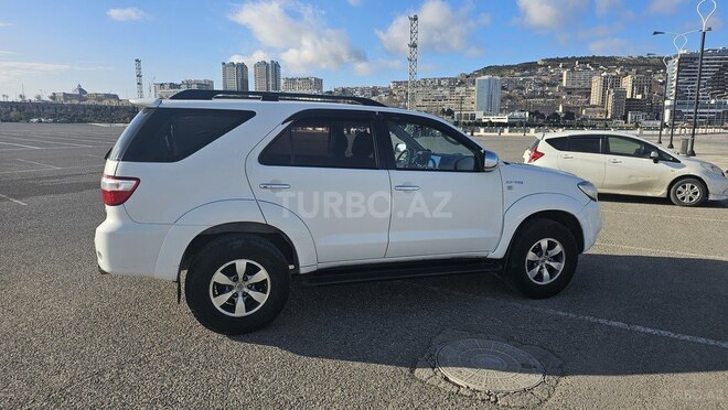 Toyota Fortuner 2011, 175,617 km - 2.7 l - Bakı