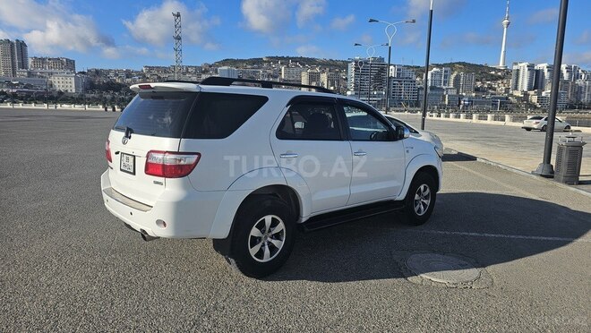 Toyota Fortuner 2011, 175,617 km - 2.7 l - Bakı
