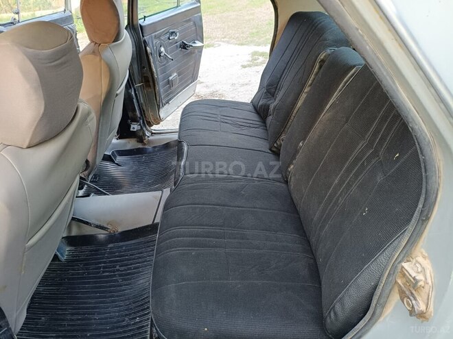 GAZ 24 1985, 87,340 km - 2.5 l - Sabirabad