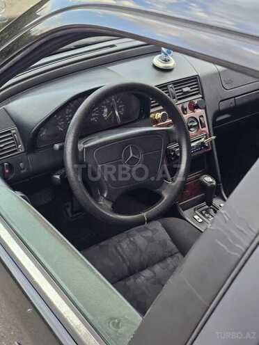 Mercedes C 180 1997, 303,407 km - 1.8 л - Quba