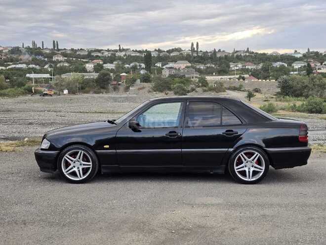 Mercedes C 180 1997, 303,407 km - 1.8 л - Quba