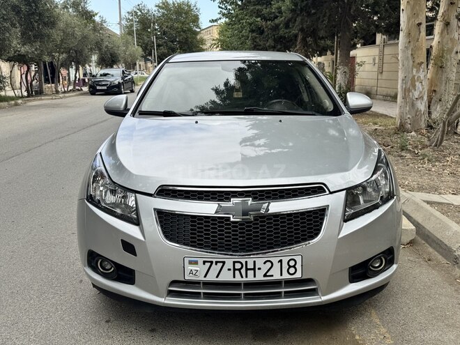 Chevrolet Cruze 2013, 280,000 km - 1.4 l - Salyan