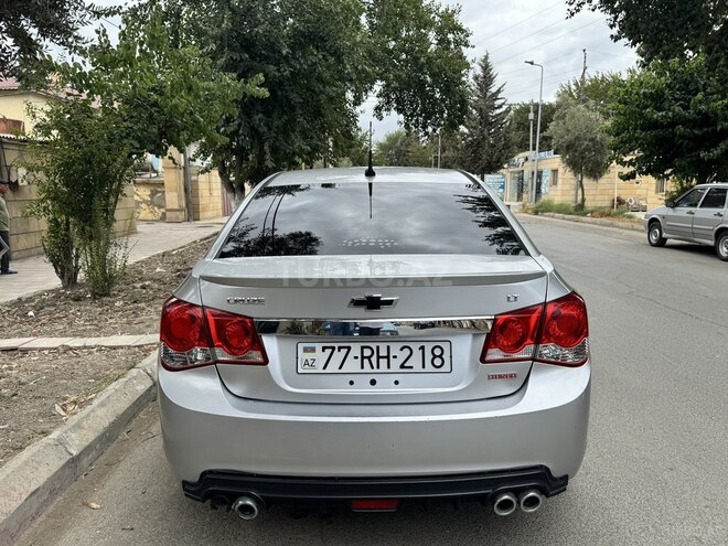 Chevrolet Cruze 2013, 280,000 km - 1.4 l - Salyan