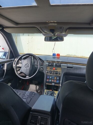 Mercedes E 240 1998, 435,000 km - 2.4 l - Bakı