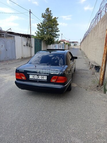 Mercedes E 240 1998, 435,000 km - 2.4 l - Bakı