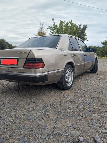 Mercedes 200 E 1994, 999,999 km - 2.0 l - Beyləqan