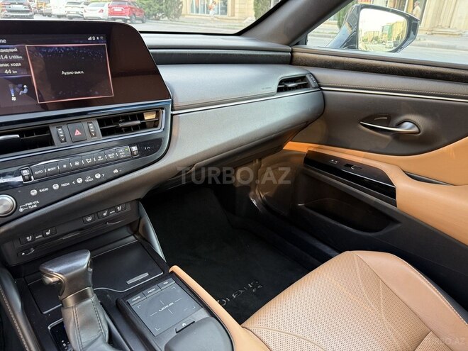 Lexus ES 250 2022, 80,000 km - 2.5 л - Bakı