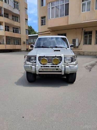 Mitsubishi Pajero 1995, 286,854 km - 2.8 л - Bakı