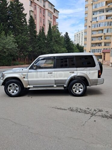 Mitsubishi Pajero 1995, 286,854 km - 2.8 л - Bakı