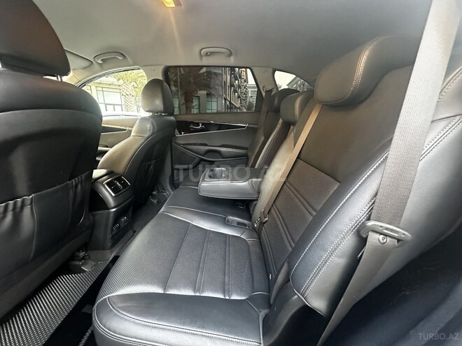 Kia Sorento-18