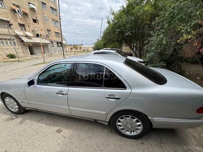 Mercedes E 240 1999, 440,000 km - 2.4 l - Gəncə